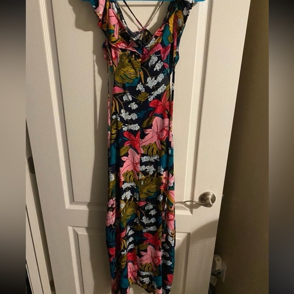 Women’s Floral Maxi Dress Medium Tropical Pink Flowers Open sides Off shoulder - Picture 4 of 8